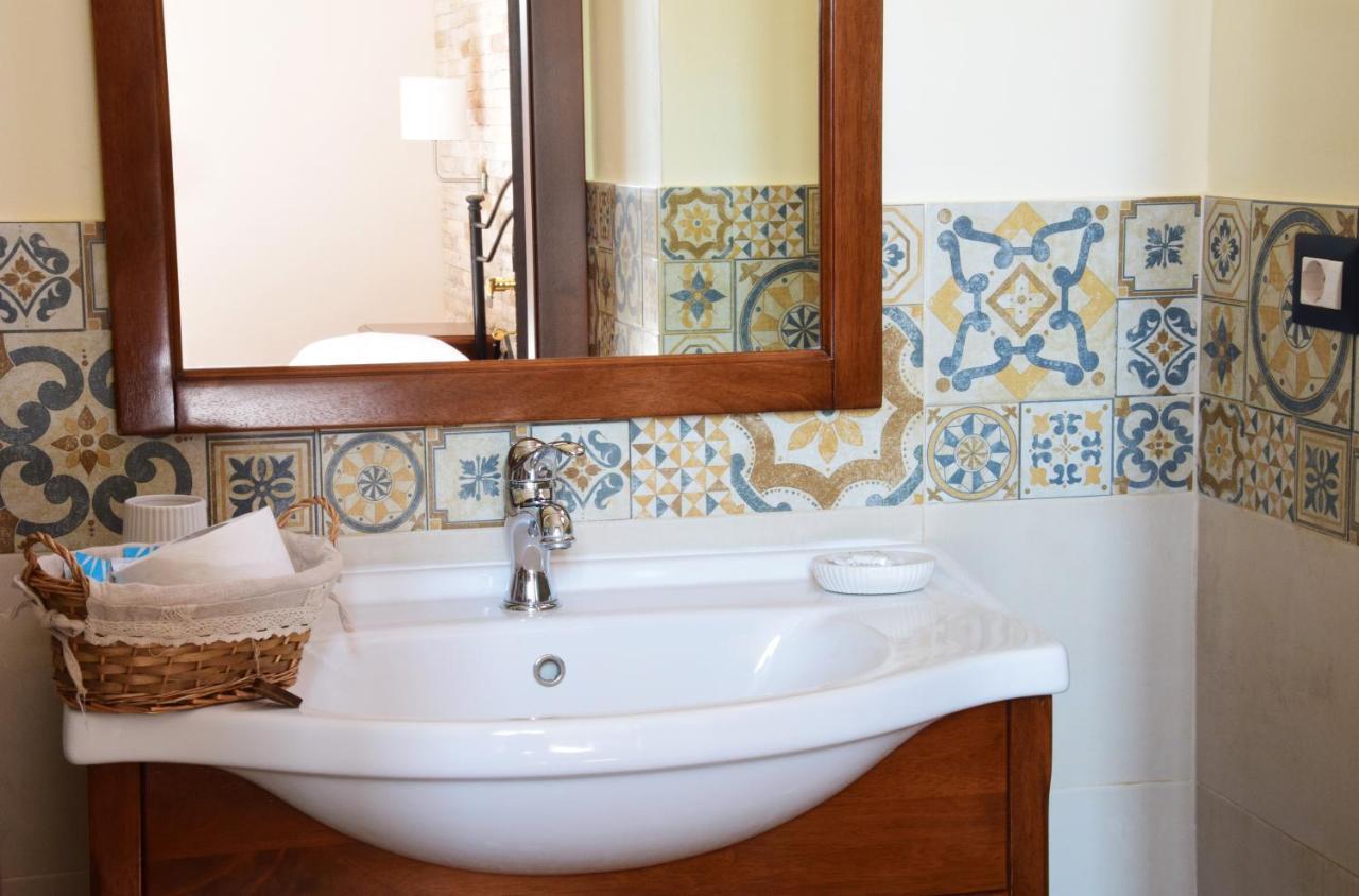 Antico Casale Benali Bed & Breakfast Syracuse Bagian luar foto