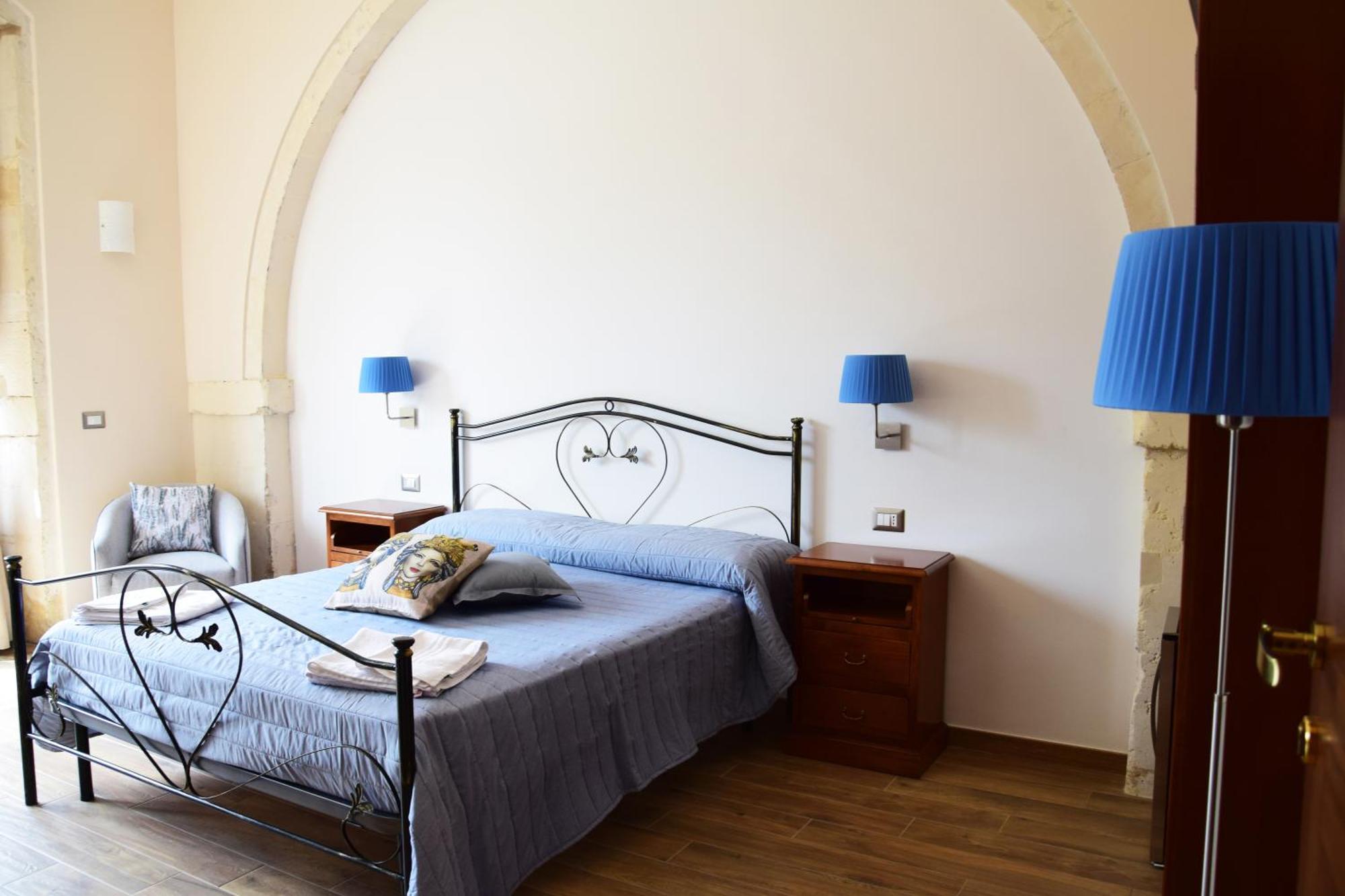 Antico Casale Benali Bed & Breakfast Syracuse Bagian luar foto